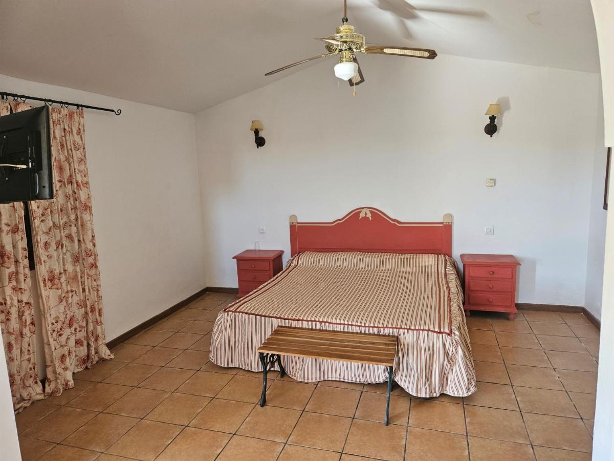 Toril  Hotel Rural Portilla De Monfraguee מראה חיצוני תמונה