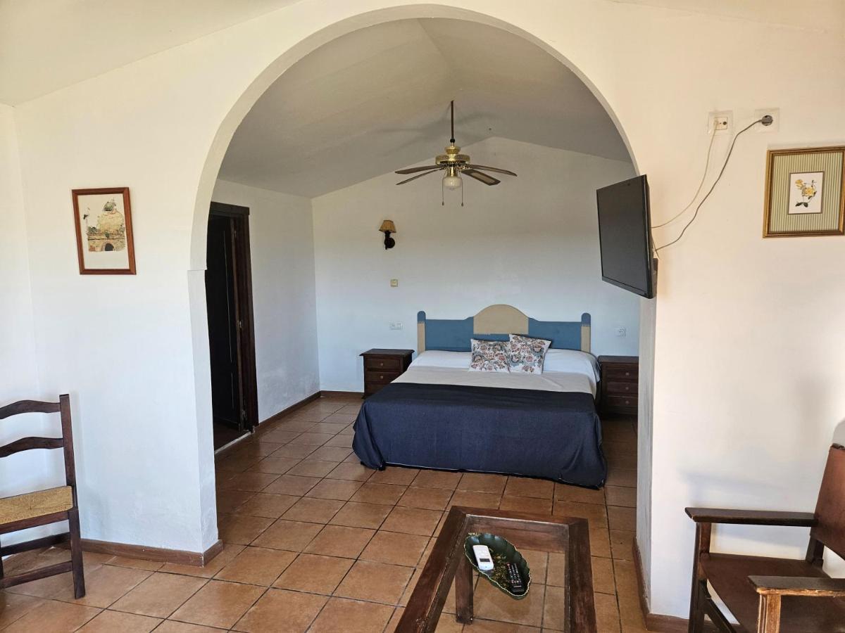 Toril  Hotel Rural Portilla De Monfraguee מראה חיצוני תמונה