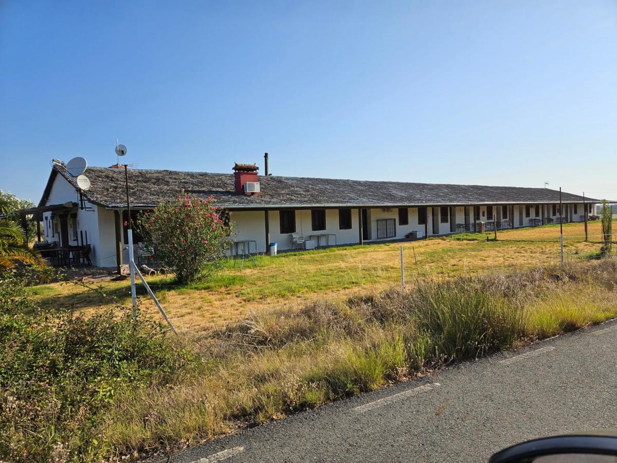 Toril  Hotel Rural Portilla De Monfraguee מראה חיצוני תמונה